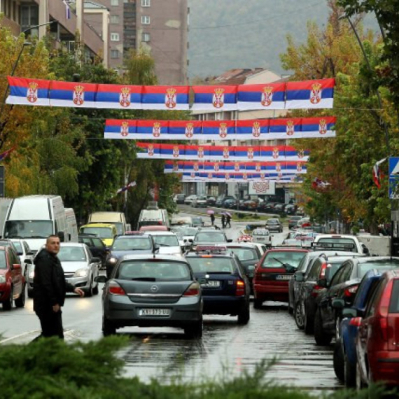 Petković: By laying the foundation stone for 2 bridges in Kosovska Mitrovica, Kurti causes conflicts and riots