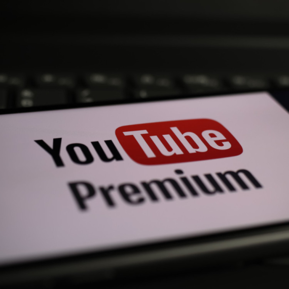Da li biste plaćali YouTube za ovo?