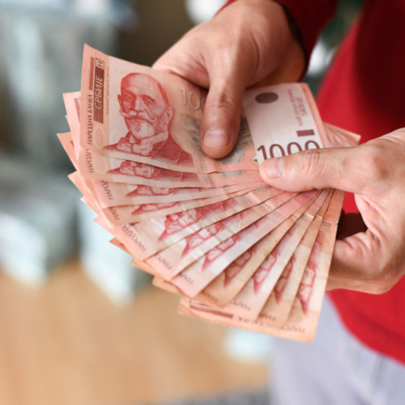 Preko 100.000 dinara plate u dve opštine Moravičkog okruga