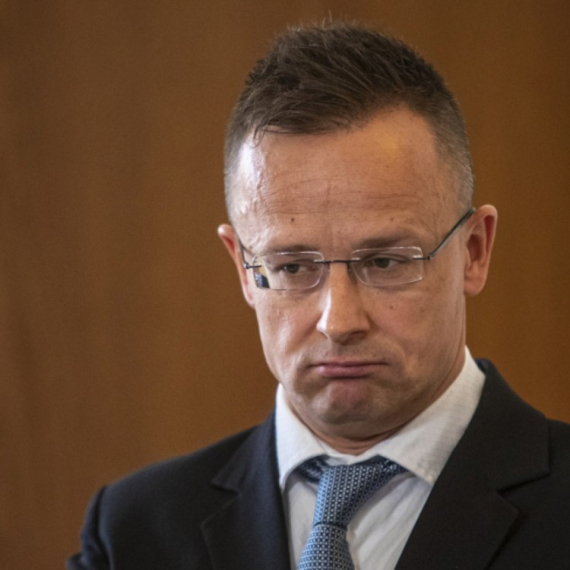 "Ne mešajte se"