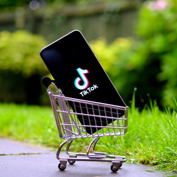 Trampov sledbenik dao najvišu ponudu za TikTok