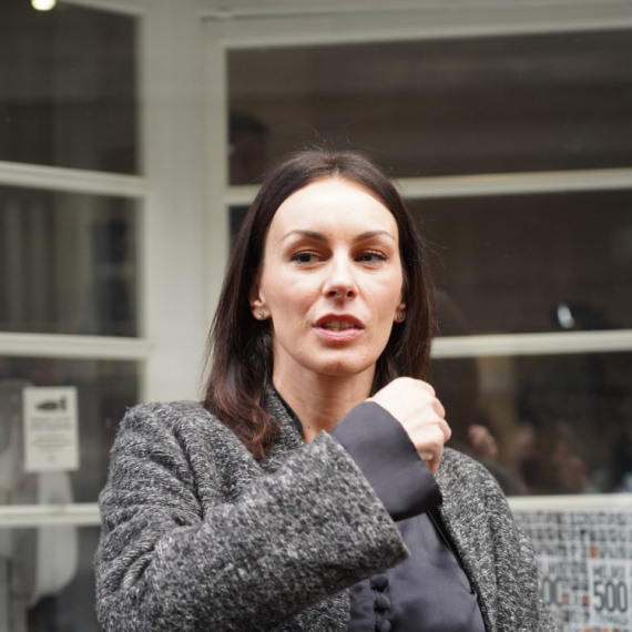 Počelo suđenje za napad na Slobodu Mićalović: Okrivljena iznela odbranu