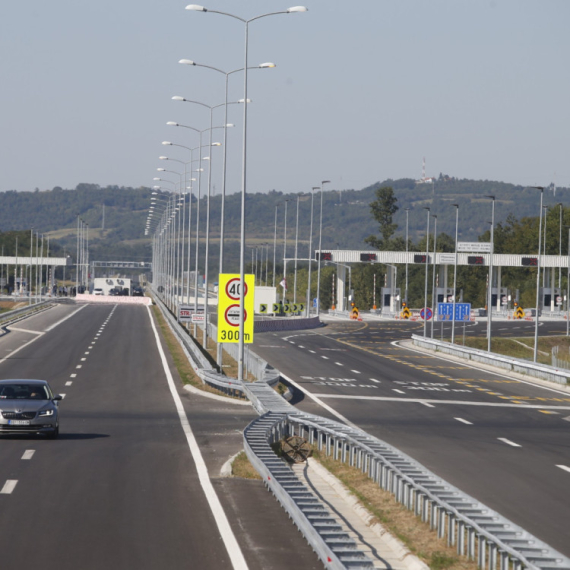 Fajnenšel tajms: Velika Britanija za 10 godina izgradila samo 105 kilometara puta; Srbija čak 5 puta više FOTO