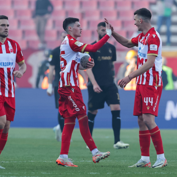 Zvezda slavi, Partizan žali – "Čudna dva gola"; "Njima su priznali, nama ne"