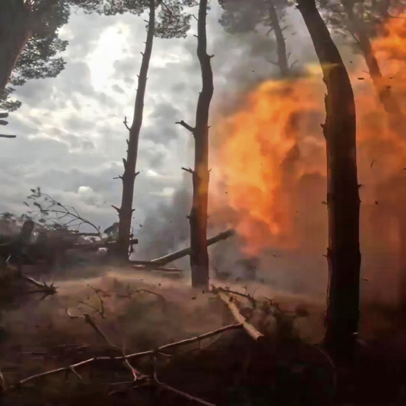 Rusi osvojili novo mesto; Objavljene nove sankcije; Likvidirana četa VIDEO