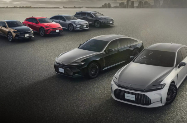 Toyota Crown izgleda luksuznije nego ikad FOTO