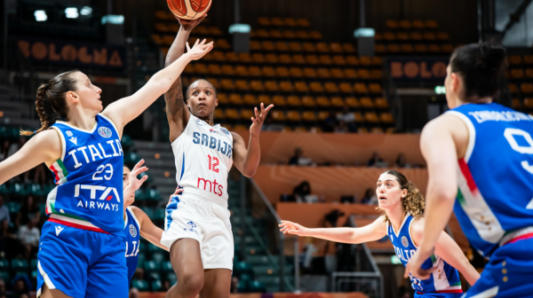 Ništa od velikog preokreta Srbije – Italija odbila nalet na startu Evrobasketa!